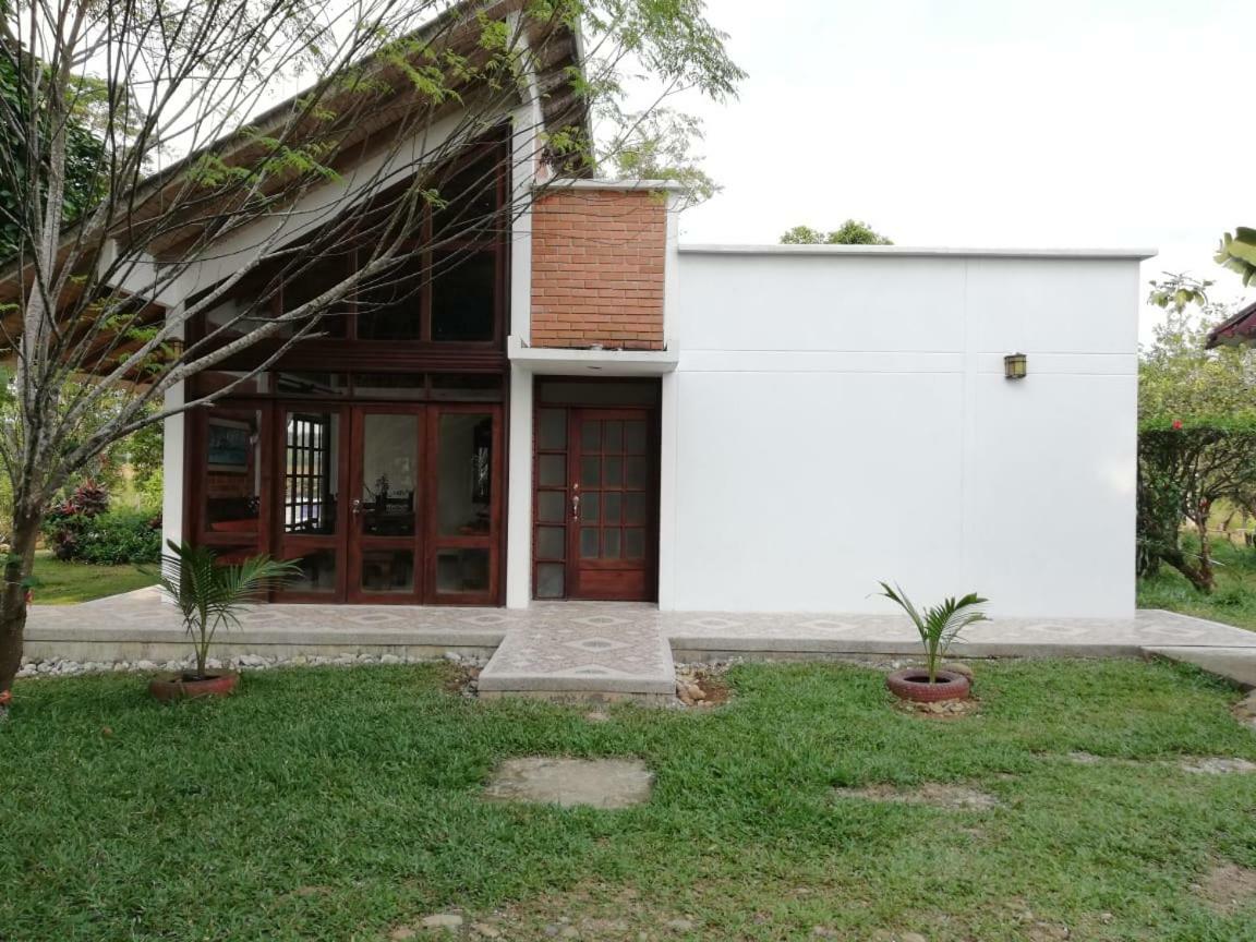 Hostal Suna Vito Puerto Asís 외부 사진